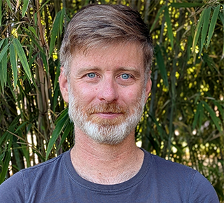 Dr Michael Thomas